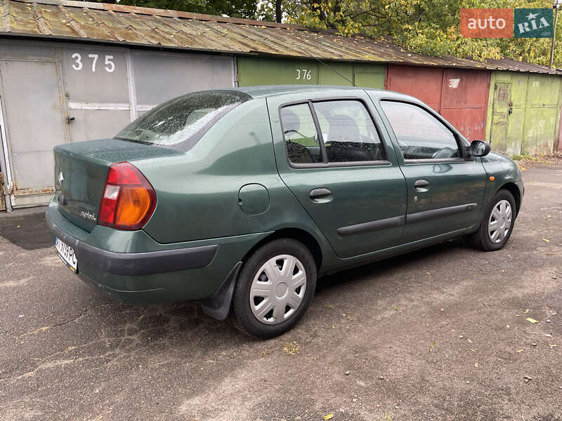 Хэтчбек Renault Clio 2003 в Киеве