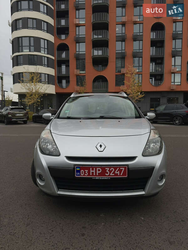 Универсал Renault Clio 2011 в Киеве