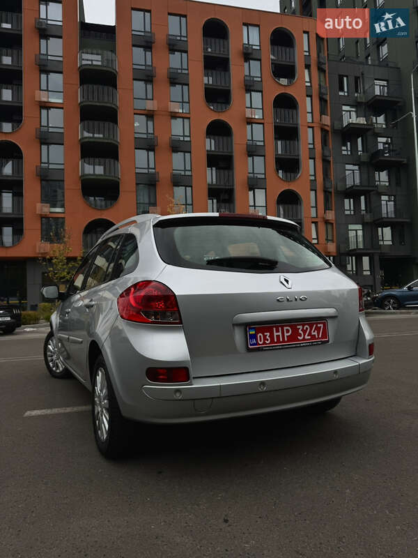 Универсал Renault Clio 2011 в Киеве
