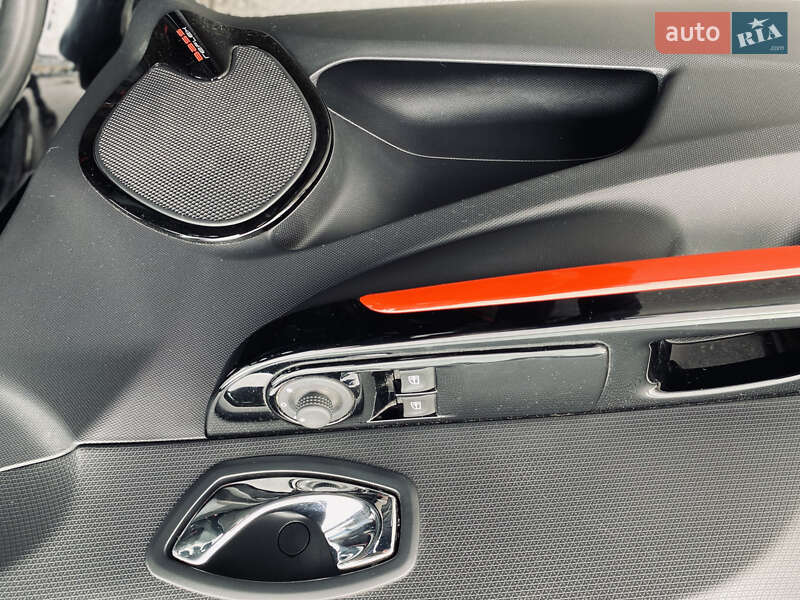 Хэтчбек Renault Clio 2014 в Киеве