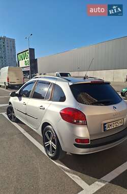 Универсал Renault Clio 2010 в 