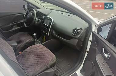 Универсал Renault Clio 2016 в 