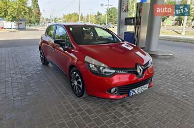 Хетчбек Renault Clio 2016 в 