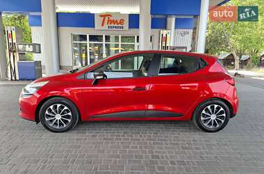Хетчбек Renault Clio 2016 в 