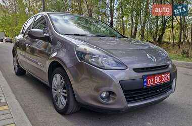 Хэтчбек Renault Clio 2012 в 
