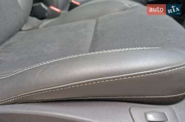 Хэтчбек Renault Clio 2012 в 