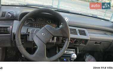 Хэтчбек Renault Clio 1993 в 