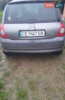Хэтчбек Renault Clio 2003 в 