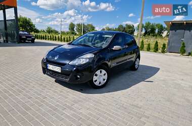 Хетчбек Renault Clio 2012 в 
