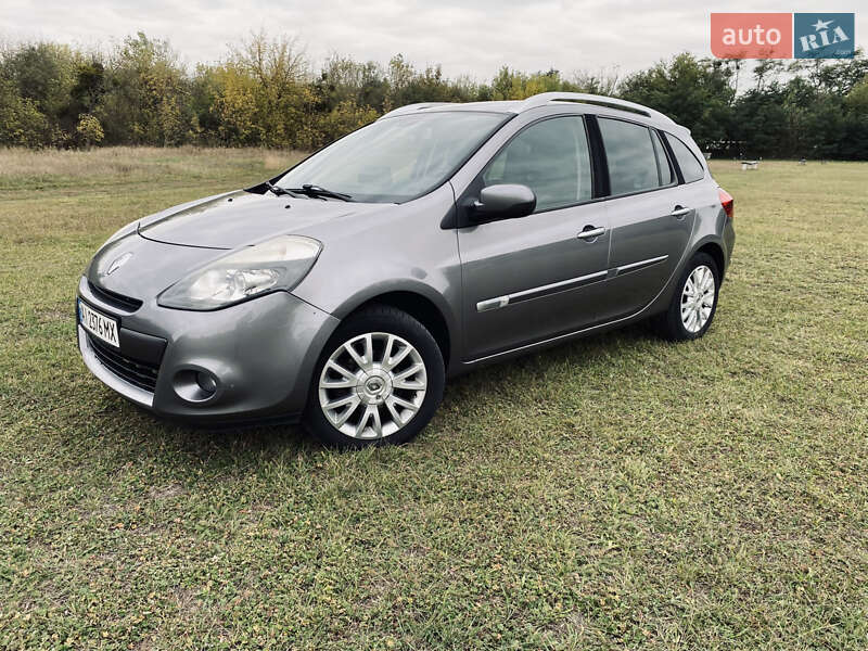 Универсал Renault Clio 2010 в Борисполе