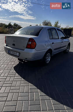 Хэтчбек Renault Clio 2001 в 