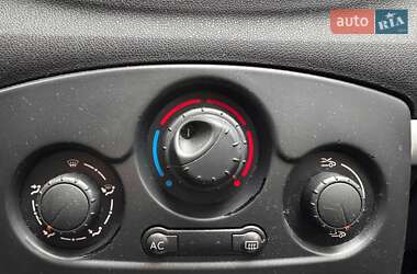 Хэтчбек Renault Clio 2007 в 