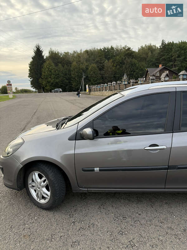 Универсал Renault Clio 2008 в Ровно фото 15 Универсал Renault Clio 2008 в Ровно