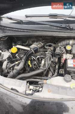 Хэтчбек Renault Clio 2007 в 