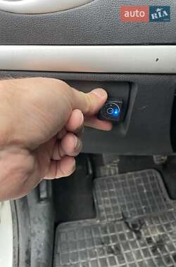 Хэтчбек Renault Clio 2011 в 