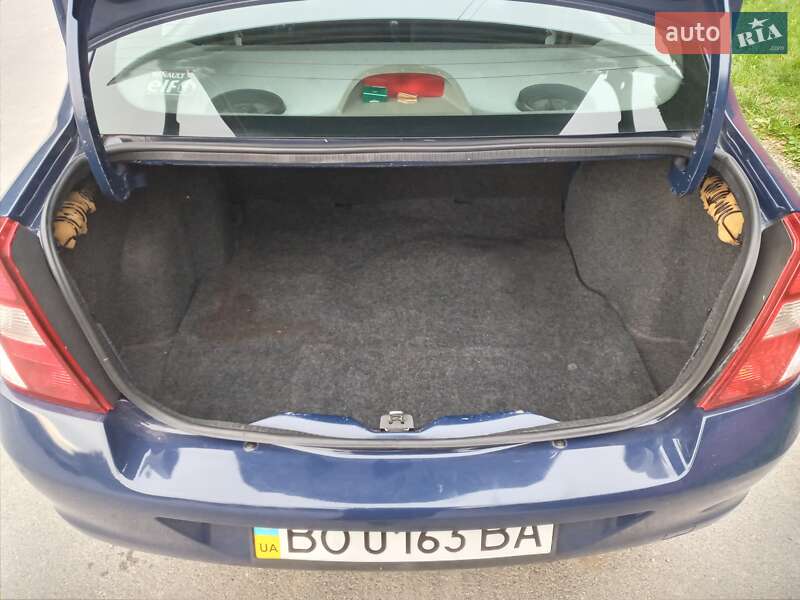 Седан Renault Clio 2008 в Тернополі