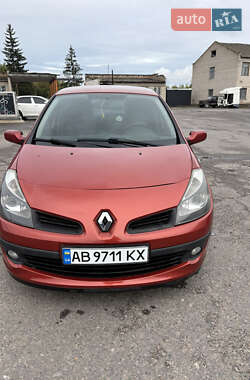 Хэтчбек Renault Clio 2007 в 