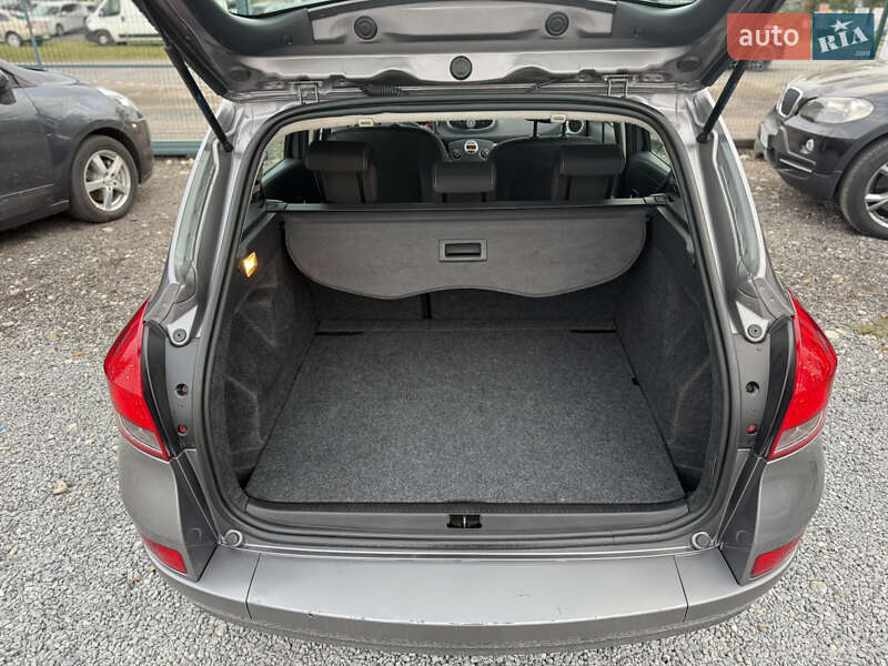 Универсал Renault Clio 2011 в Ровно фото 26 Универсал Renault Clio 2011 в Ровно