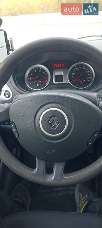 Универсал Renault Clio 2010 в Сумах