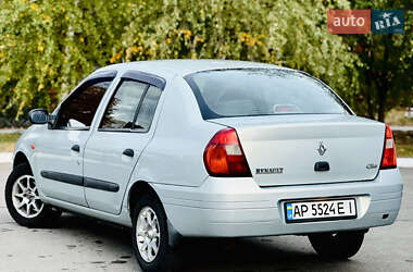 Хэтчбек Renault Clio 2001 в 