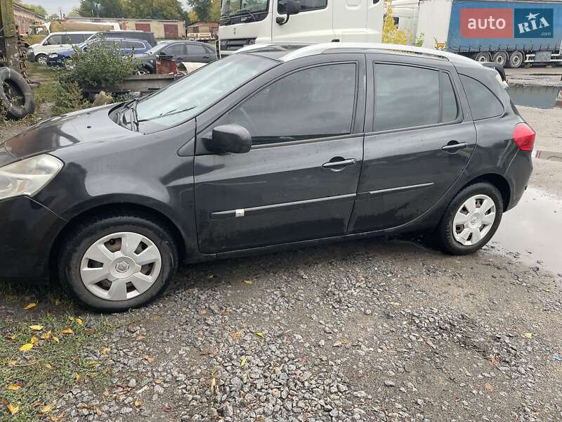 Хэтчбек Renault Clio 2009 в Гайсине