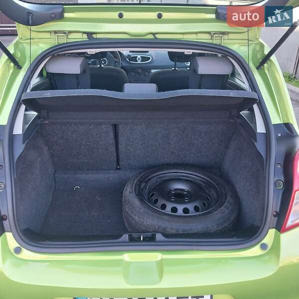 Хэтчбек Renault Clio 2009 в Чернигове