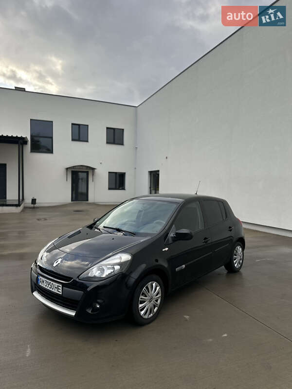 Хетчбек Renault Clio 2012 в Луцьку