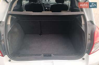 Хэтчбек Renault Clio 2012 в 