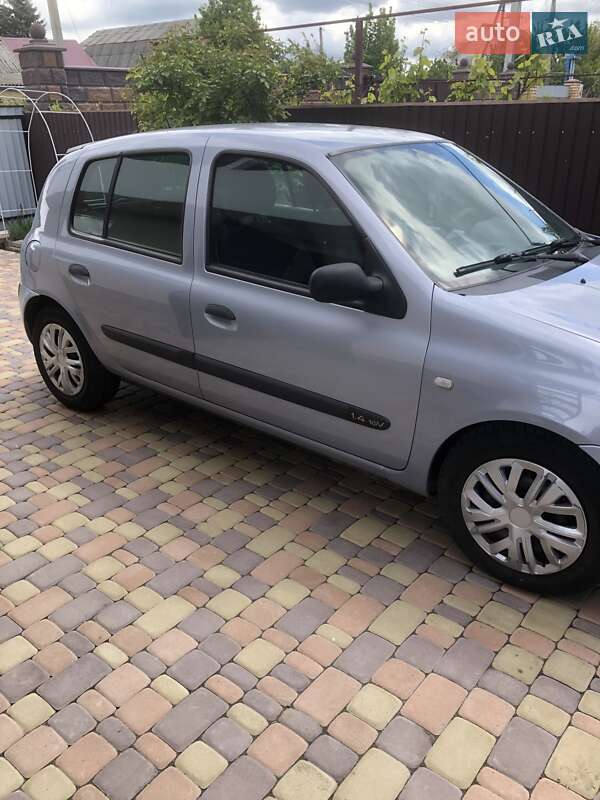 Хэтчбек Renault Clio 2005 в Киеве