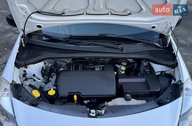 Універсал Renault Clio 2011 в 
