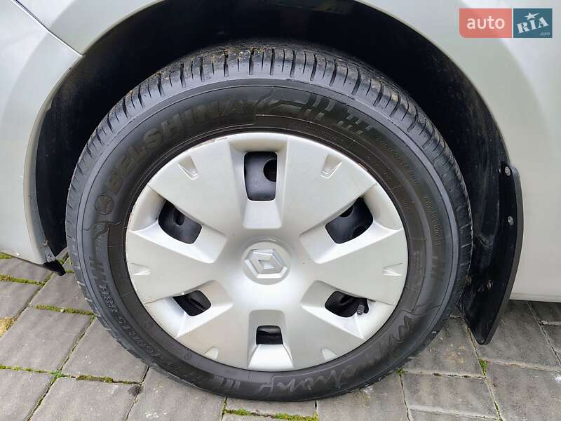 Хэтчбек Renault Clio 2010 в Бориславе