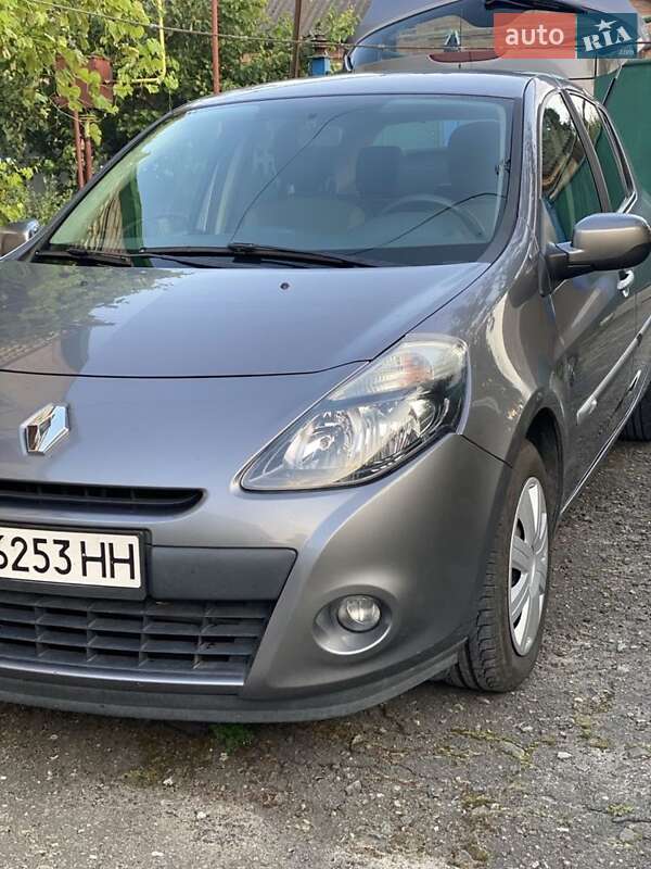 Хетчбек Renault Clio 2011 в Бердичеві фото 2 Хетчбек Renault Clio 2011 в Бердичеві
