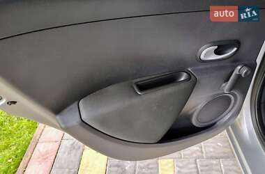 Хетчбек Renault Clio 2010 в 