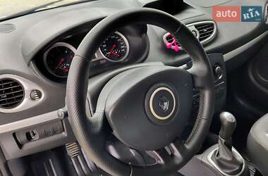 Хетчбек Renault Clio 2010 в 