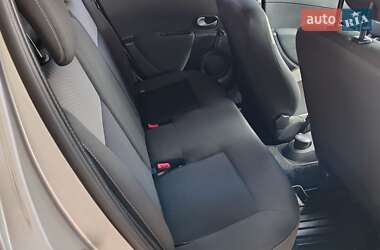 Хетчбек Renault Clio 2010 в 
