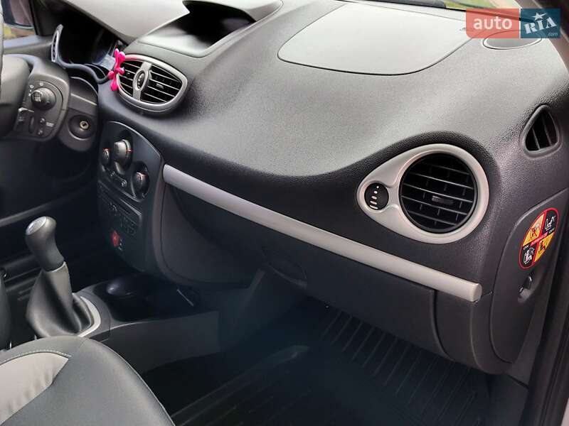 Хэтчбек Renault Clio 2010 в Бориславе