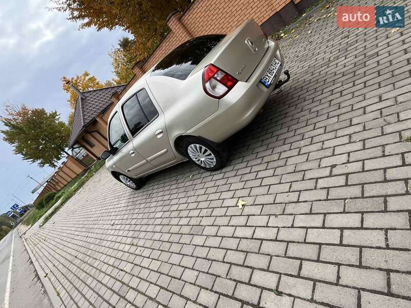 Седан Renault Clio 2007 в Красилове