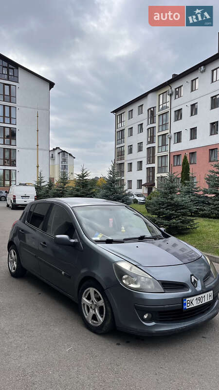Хетчбек Renault Clio 2005 в Рівному
