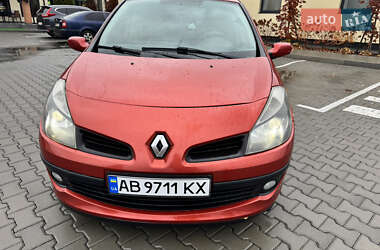Хетчбек Renault Clio 2007 в 