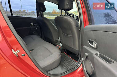 Хетчбек Renault Clio 2007 в 