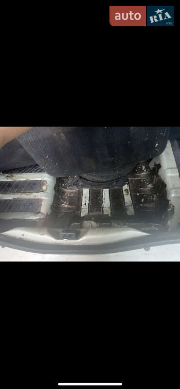 Седан Renault Clio 2008 в Києві