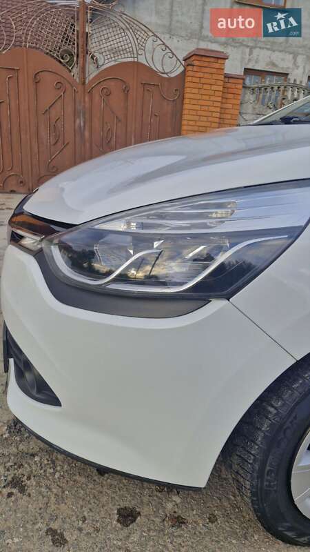 Универсал Renault Clio 2015 в Николаеве