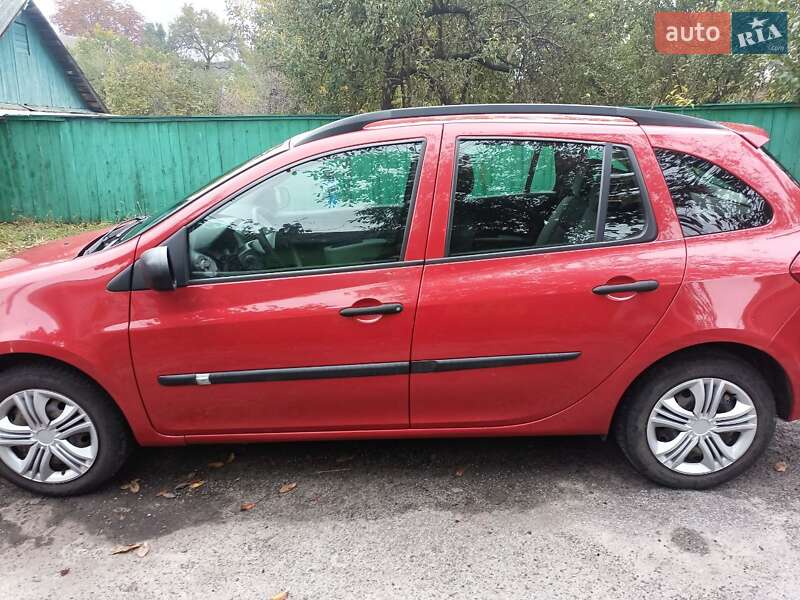 Універсал Renault Clio 2010 в Чернігові