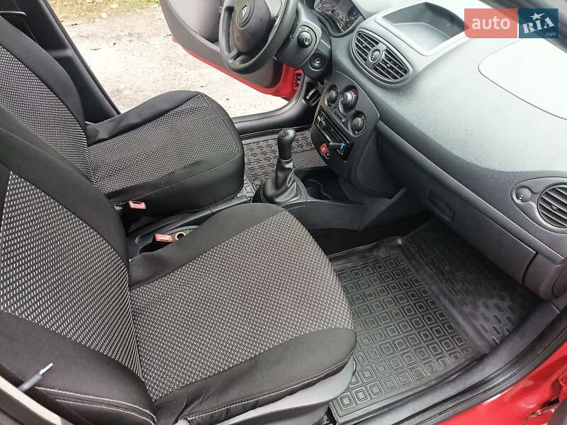 Універсал Renault Clio 2010 в Чернігові