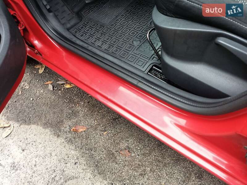 Універсал Renault Clio 2010 в Чернігові