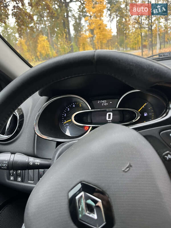 Хэтчбек Renault Clio 2015 в Буче