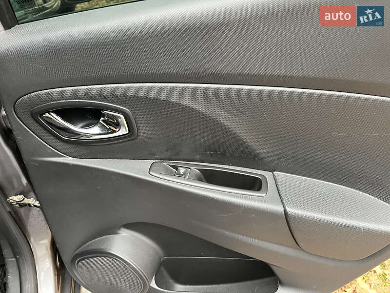 Хэтчбек Renault Clio 2015 в Буче