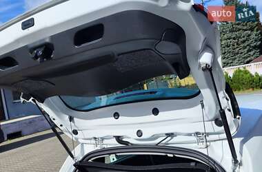Хэтчбек Renault Clio 2015 в 