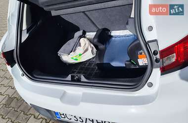 Хэтчбек Renault Clio 2015 в 