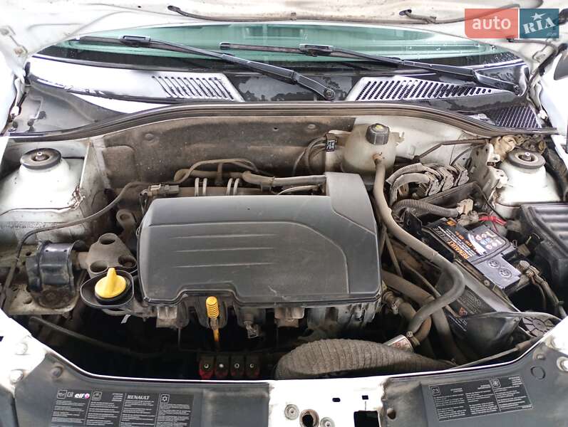 Хетчбек Renault Clio 2011 в Полтаві фото 15 Хетчбек Renault Clio 2011 в Полтаві